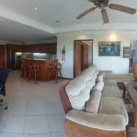 View Talay Residence 6 Wongamat Beach Pattaya Eksteriør bilde